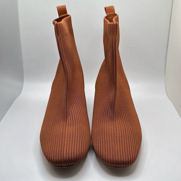 CUSHIONAIRE Women's Neely Stretch bootie +Memory Foam 8.5 BROWN - Picture 2 of 7